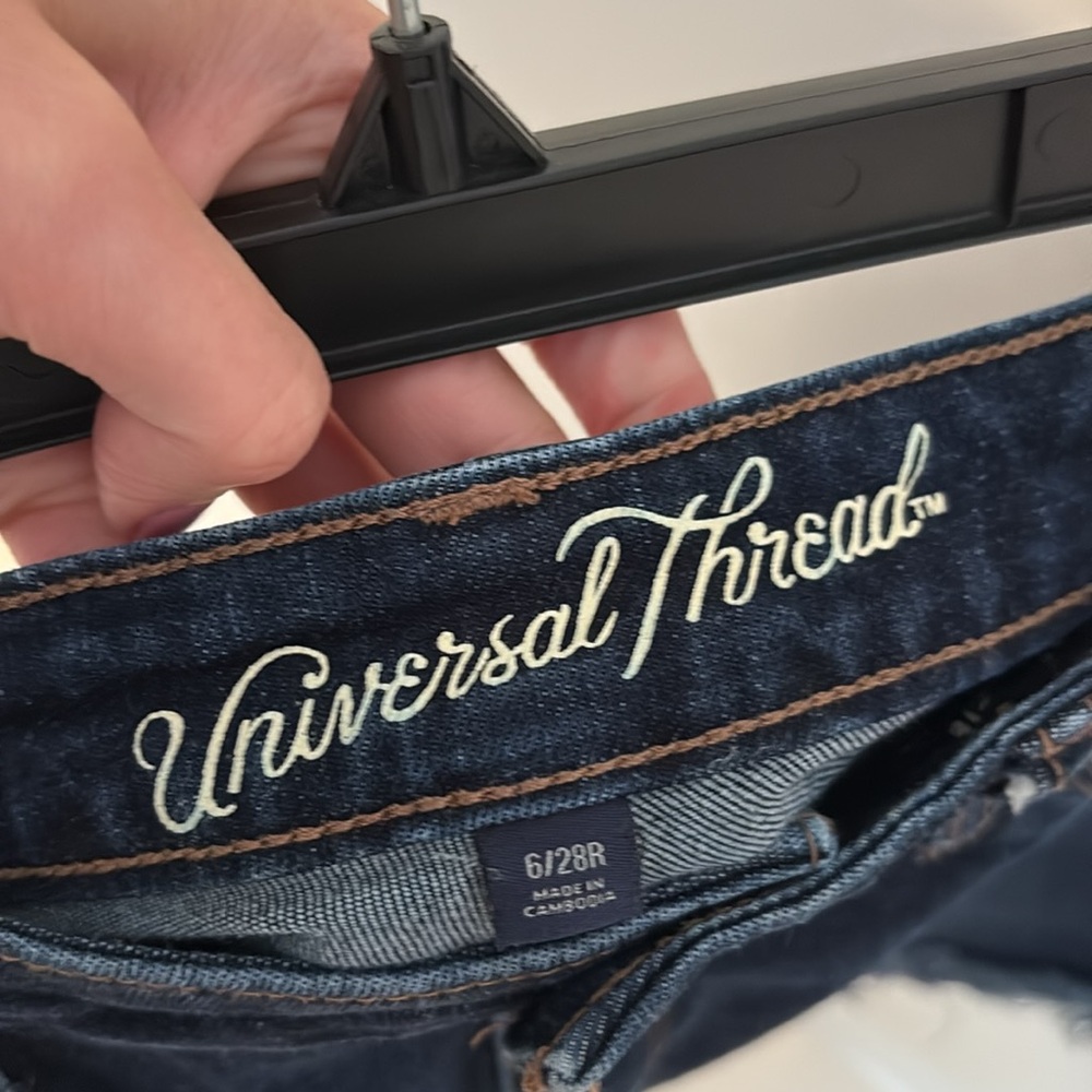 Universal Thread Shorts - Picture 2 of 5